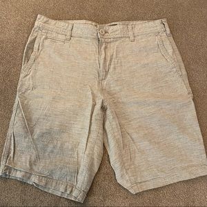 Express Men’s Classic Fit Shorts Beige Size 30